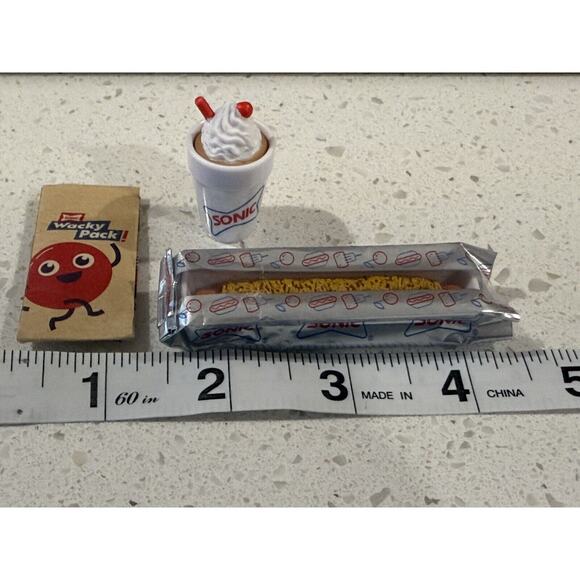 Mini Brands Pieces‎ Fast Food & Toys Subway Sonic Fridays Hard Rock Lot Of 16 - Picture 7 of 16